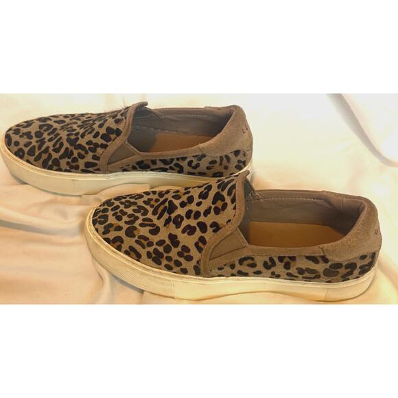 UGG Women’s Leopard Print Slip-On Sneakers Size 7 US 38 EU Casual Flats Shoes - Picture 7 of 11